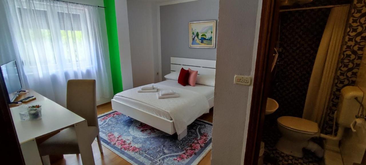 Villa Monera Apartments & Rooms & Free Garage Mostar Exterior photo